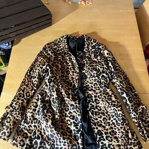 Chic Leopard Print Coat